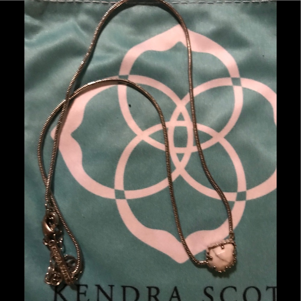 Kendra Scott Howlite Mara Necklace